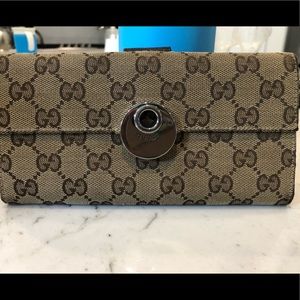 Gucci wallet